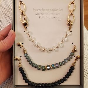 Necklace set